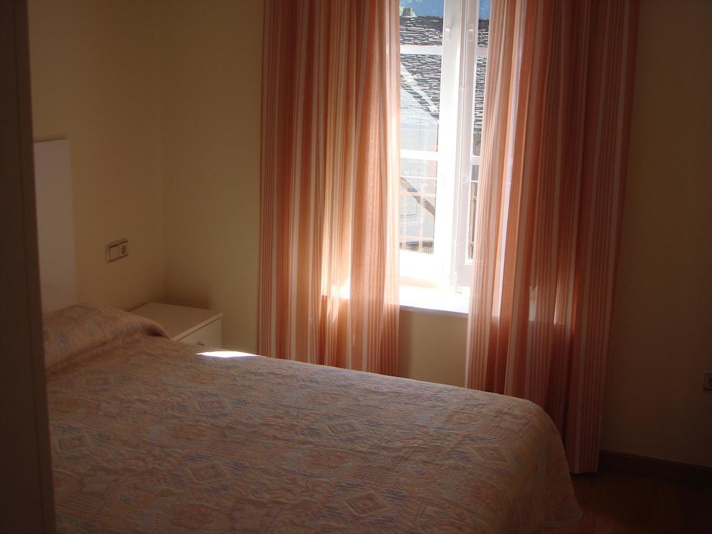 Apartamentos Valles Broto Kamer foto