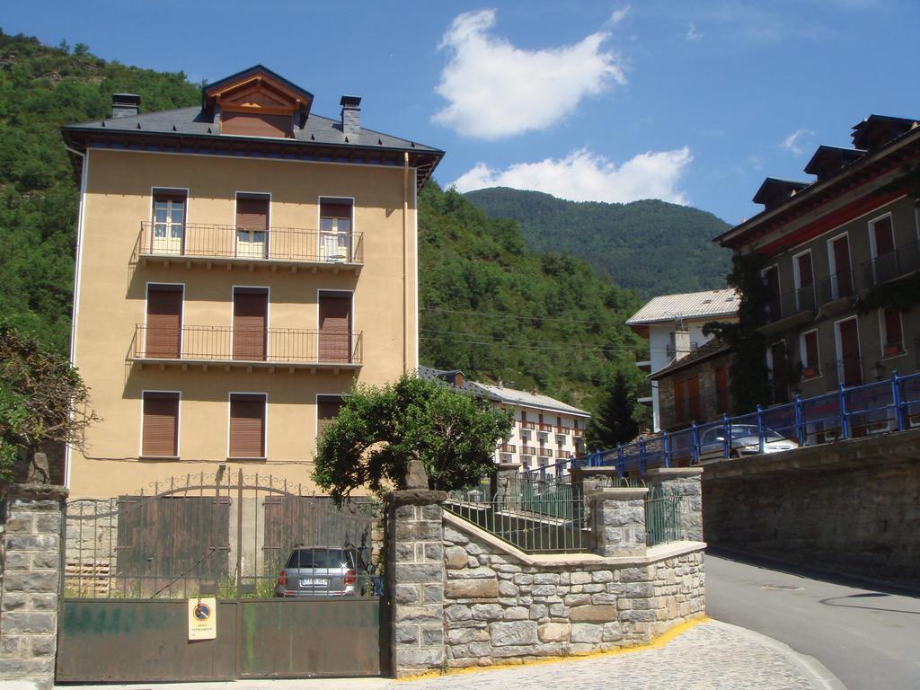 Apartamentos Valles Broto Kamer foto